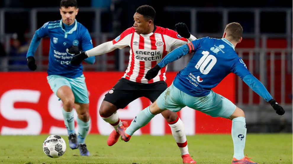 Bergwijn (21), en un partido del PSV la temporada pasada.