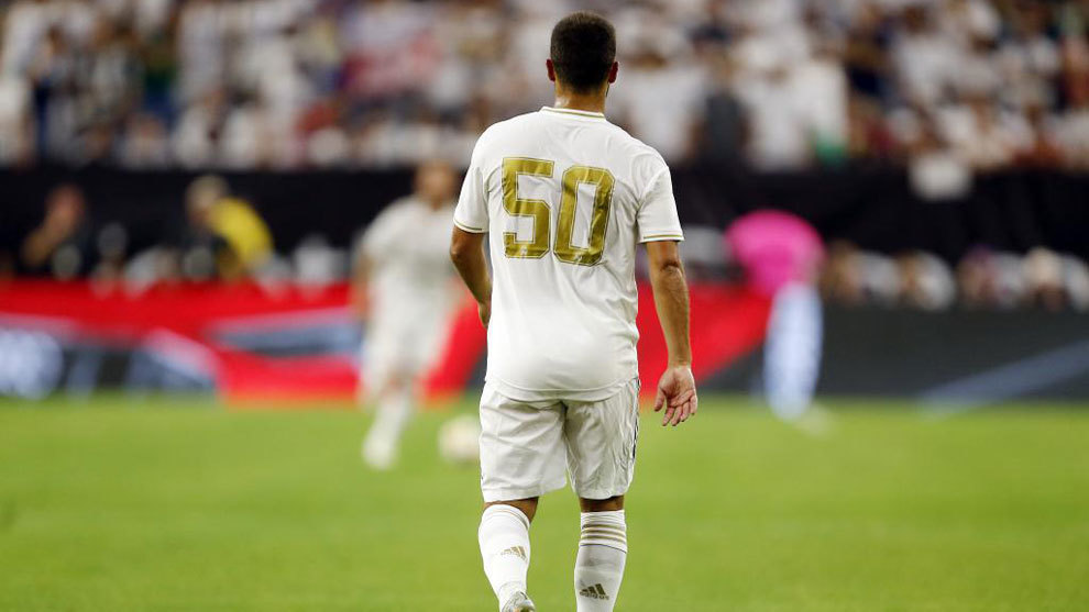Hazard ya vistió su primer número con el Madrid
