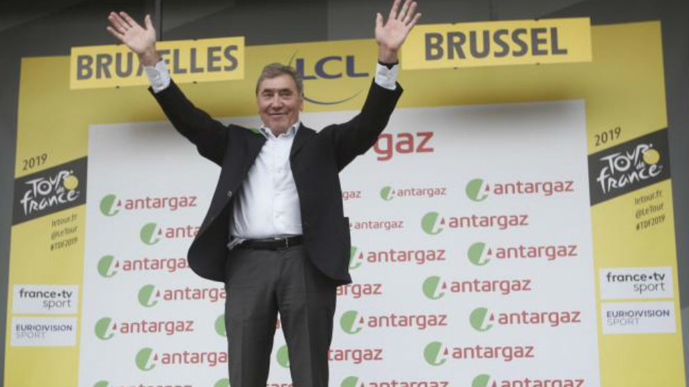Eddy Merckx en el inicio del Tour.