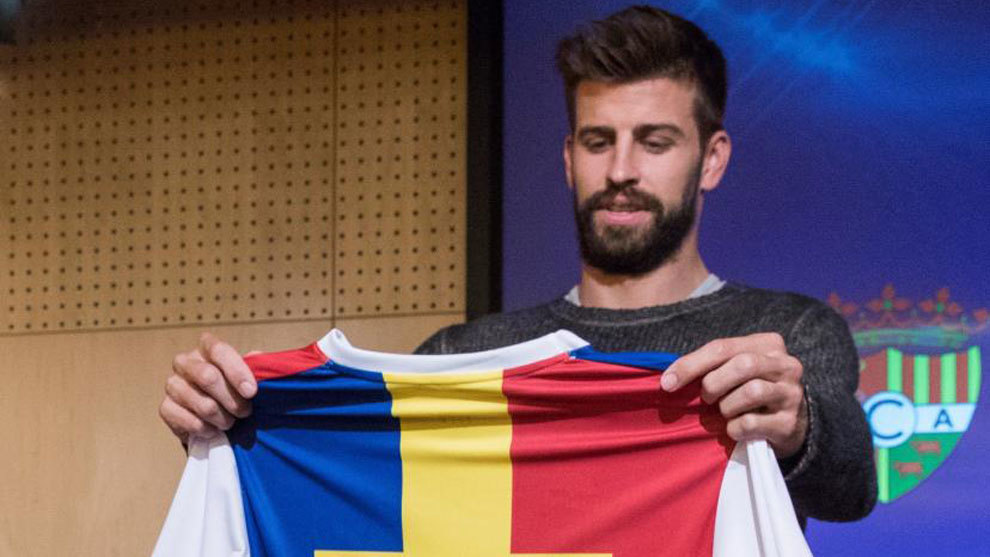 Piqu, con la camiseta del Andorra.