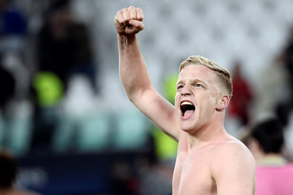 Donny van de Beek celebrates after knocking Juventus out of the...
