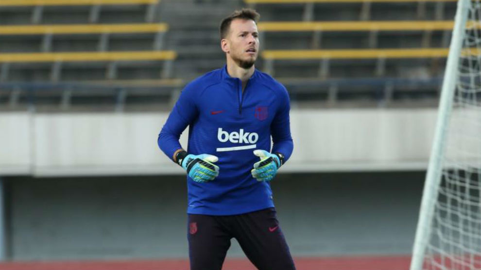 Neto training with Barcelona.