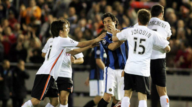 Picture of the start of the brawl between Valencia and Inter at...