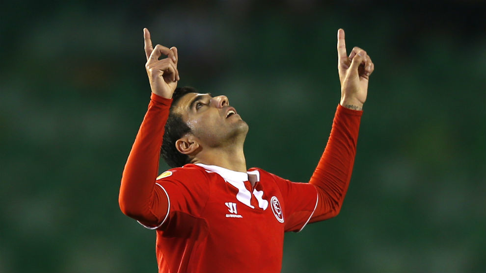 Jose Antonio Reyes celebrates a goal for Sevilla.