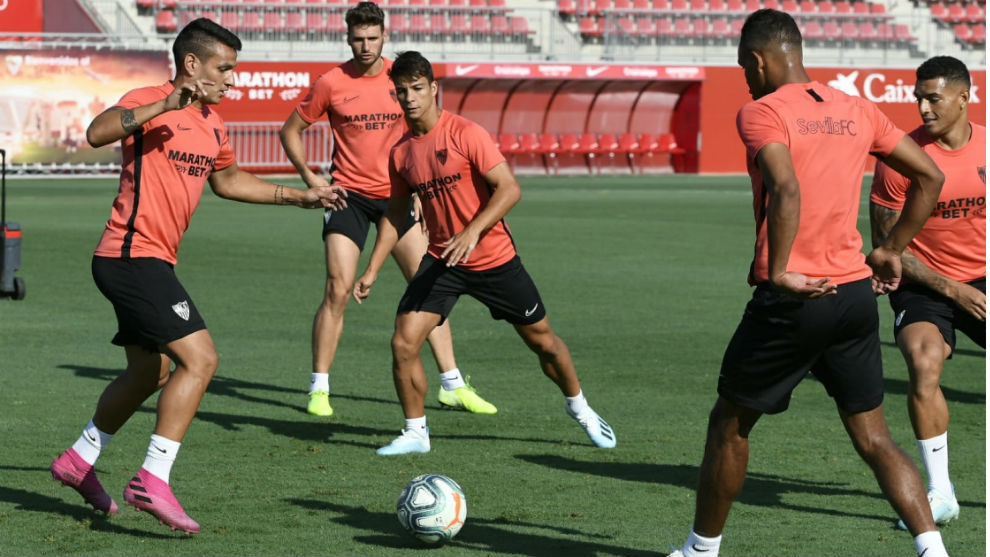 Sevilla FC: Doble sesión para preparar el estreno liguero - Marca.com