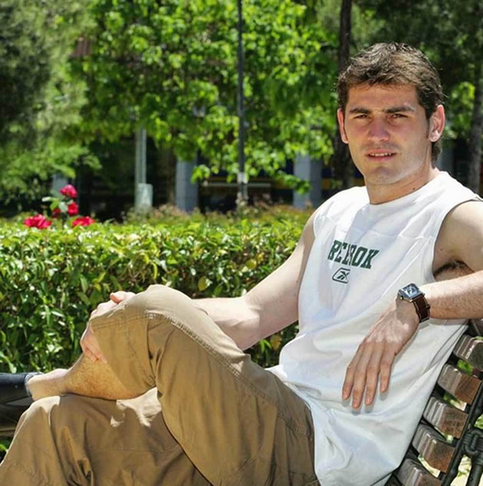 Iker Casillas ha publicado una foto suya de 2004 para participar en el...