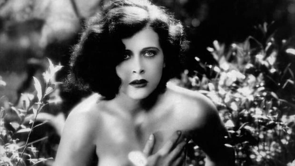 Hedy Lamarr protagoniza el primer desnudo integral del cine...