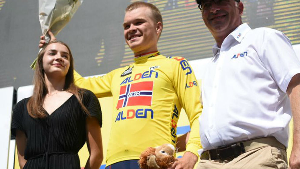 Tobias Foss viste de amarillo 24 horas antes del final del Tour del...