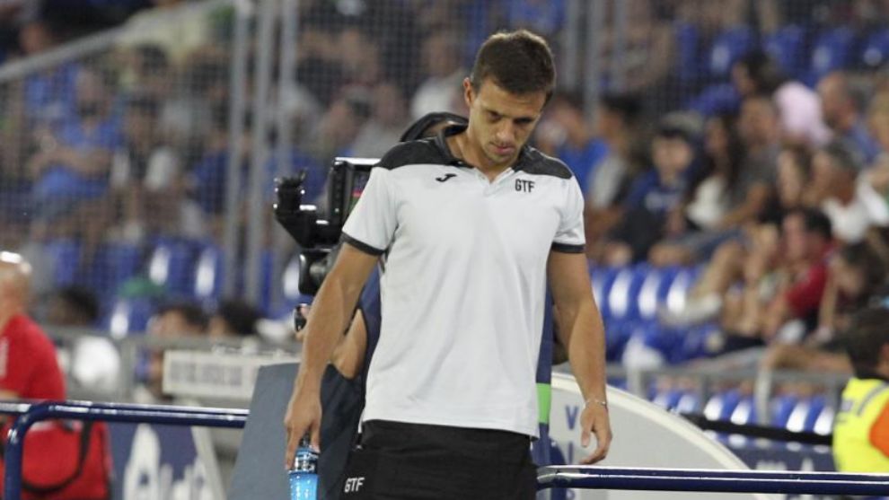 Nemanja Maksimovic (24) se retir lesionado en el partido frente al...