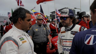 Juan Pablo Montoya y Fernando Alonso en las 24 horas de Daytona.