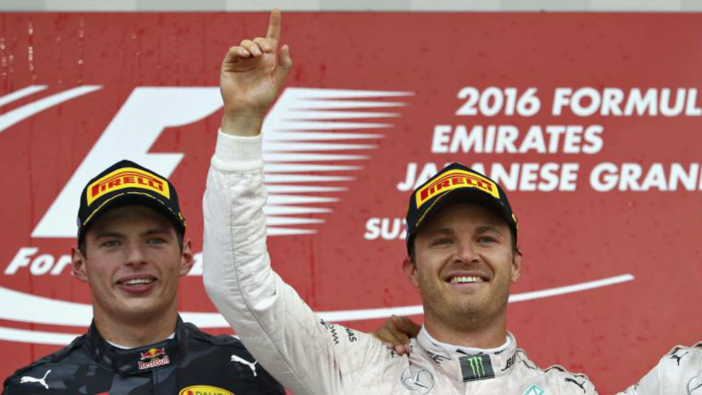 Verstappen y Rosberg en el podio de Japn 2016.