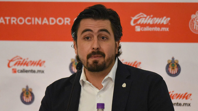 Amaury Vergara se disculpa con aficionados de Chivas tras eliminación ante Puebla