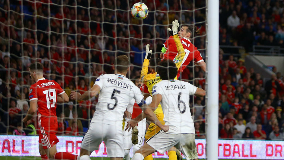 Bale marca su gol.