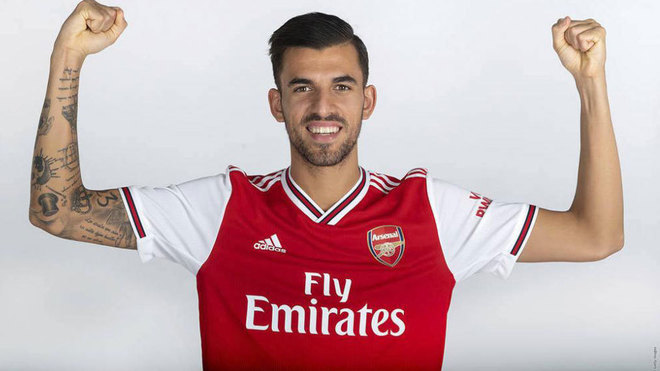 Dani Ceballos after being announced by Arsenal.