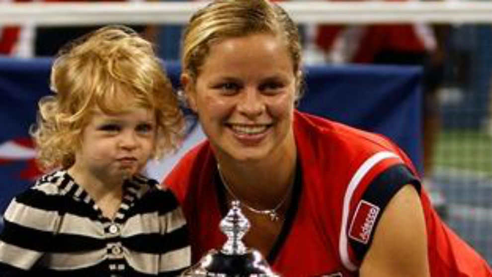 Clijstres tras ganar el US Open al lado de su hija