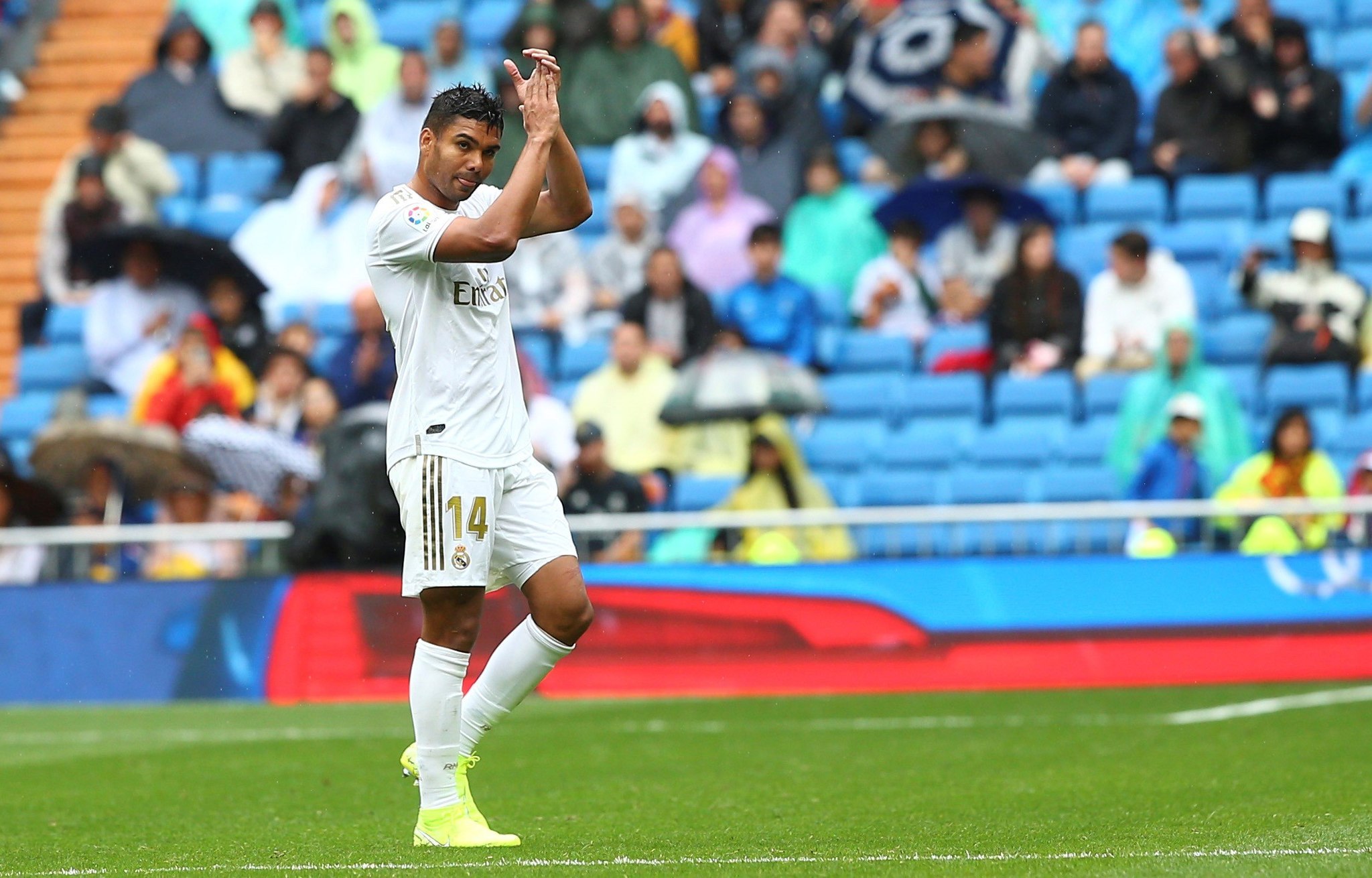Casemiro after being substituted against Levante.