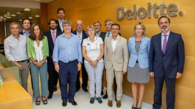 El Consejo Asesor se reuni en las oficinas de Deloitte.