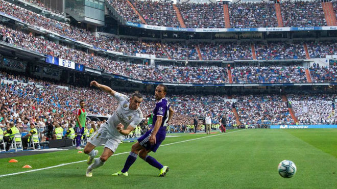 Bale ante Nacho, en el Madrid-Valladolid