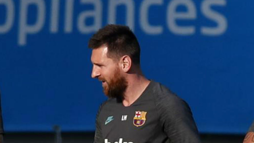 Lionel Messi during Barcelona&apos;s training session on Monday.