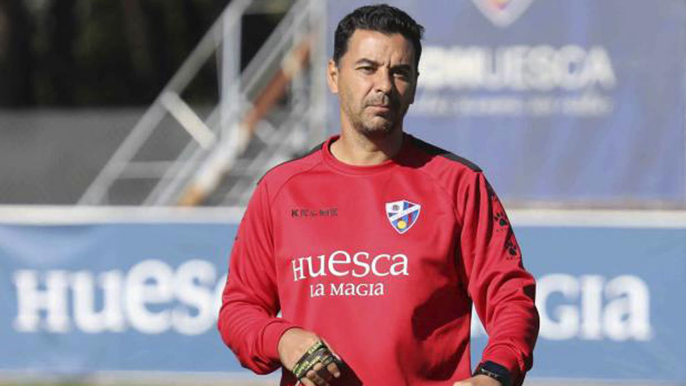 Michel, durante una sesin de entrenamiento del Huesca.