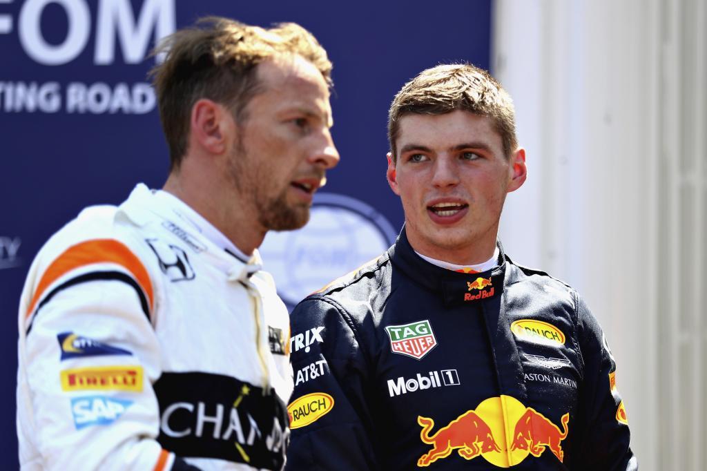 Button y Verstappen, durante el Gran Premio de Mónaco 2017.
