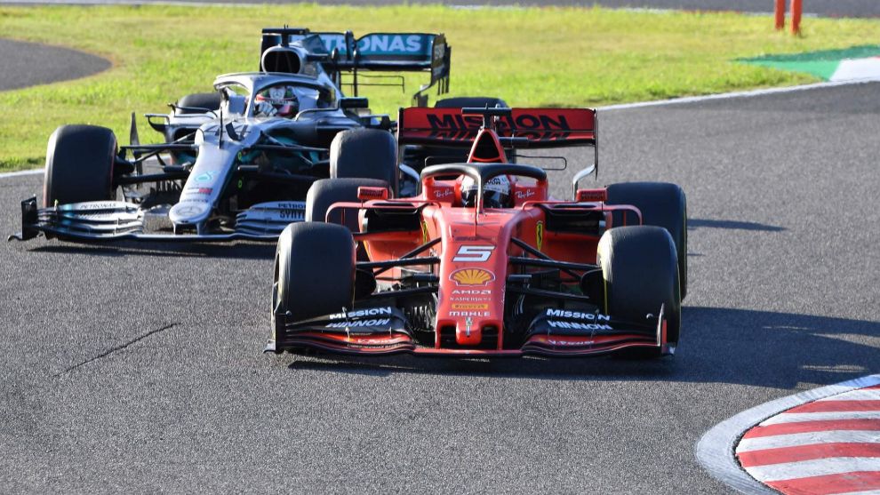 Hamilton persigue a Vettel en Suzuka.