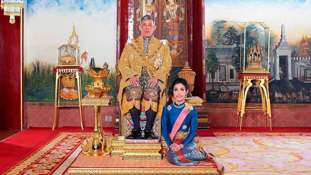 Vajiralongkorn, rey de Tailandia, ha retirado los ttulos reales y...