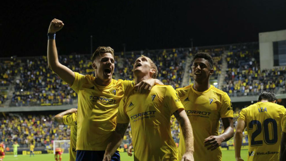 Ivn Alejo, lex Fernndez y &apos;Choco&apos; Lozano celebran un gol a Las...