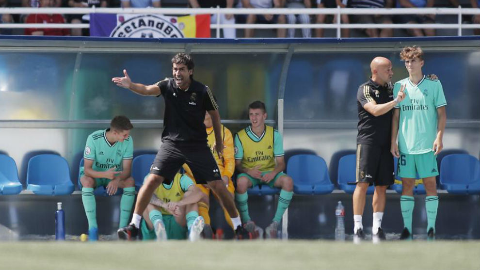 Raul barks orders to his Castilla players