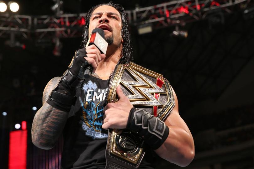 Roman Reigns como campeón mundial de WWE