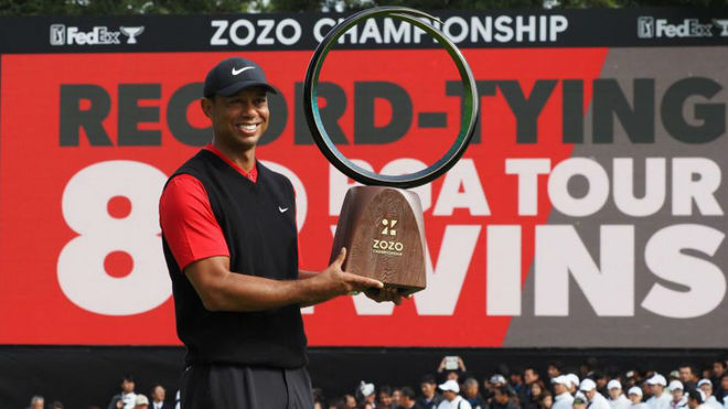 Tiger Woods (43) tras ganar el Zozo Championship en Chica (Japn).