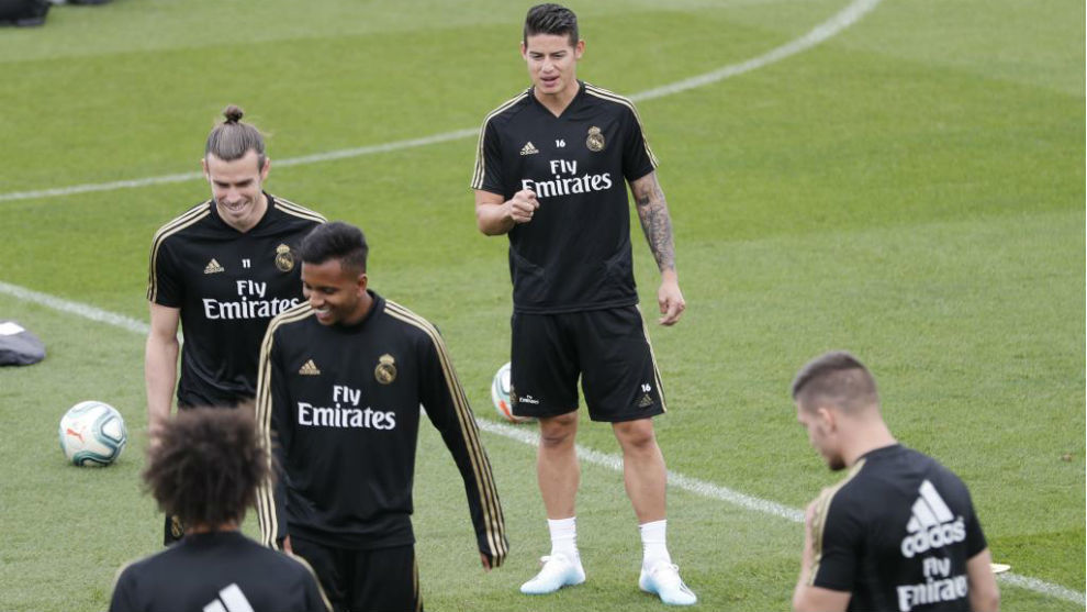 James, en un entrenamiento junto a Bale, Rodrygo, Marcelo y Jovic.