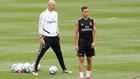 Zidane y Lucas Vzquez, durante un entrenamiento.