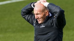Zidane, durante el entrenamiento de esta maana en Valdebebas.