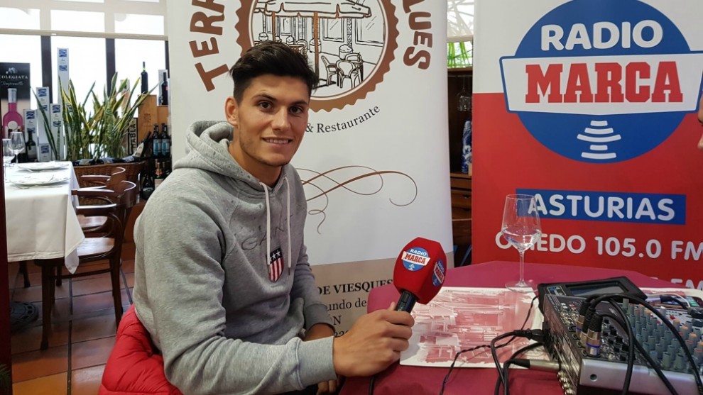 Salvador, durante la entrevista en radio MARCA Asturias