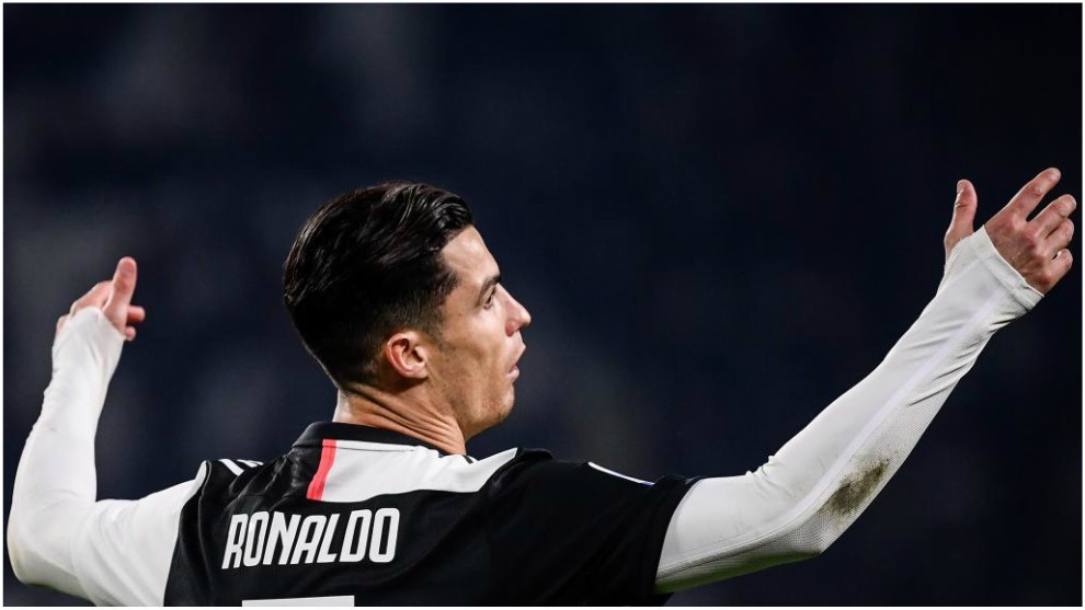 Cristiano Ronaldo se lamenta durante el partido contra el Milan.