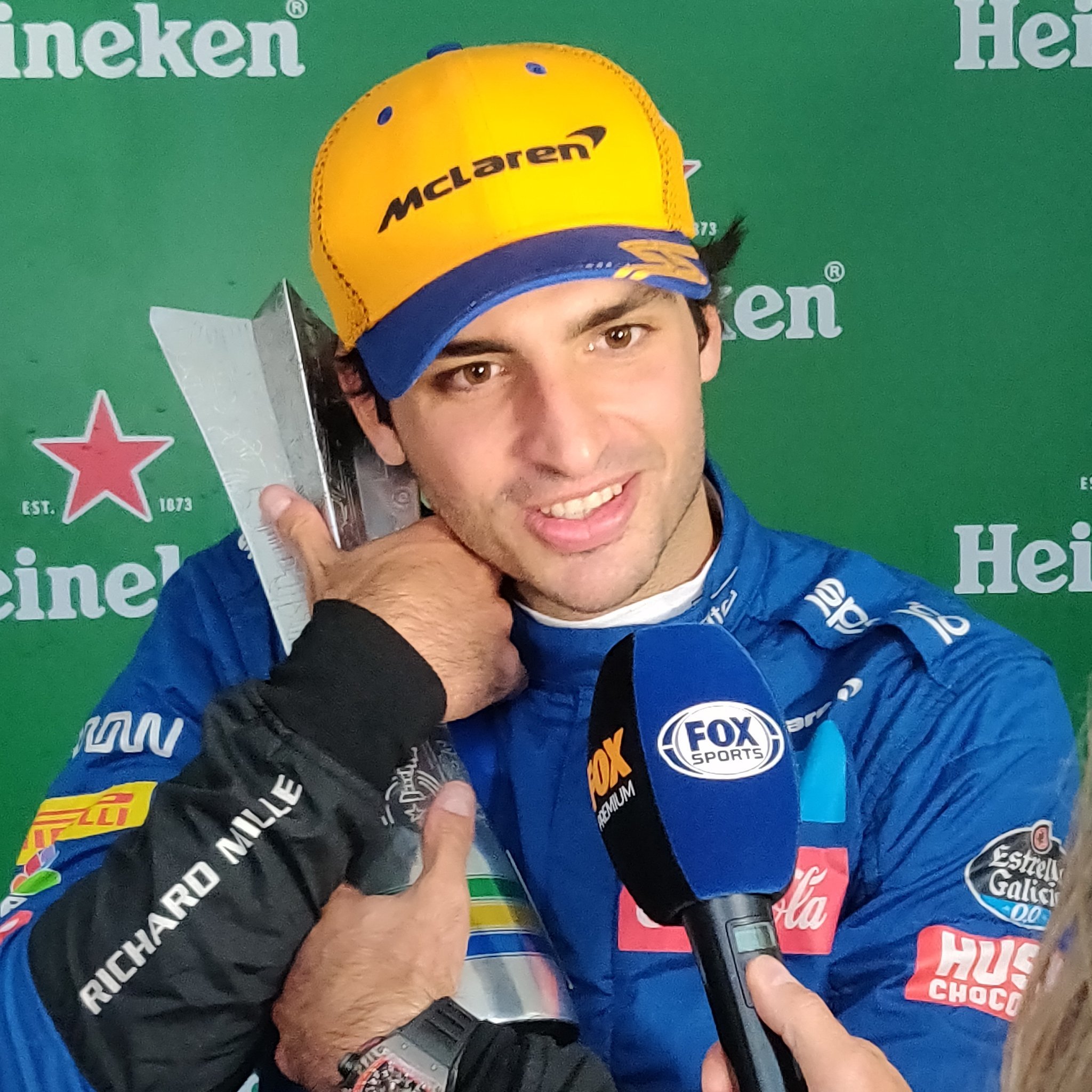el-d-a-m-s-feliz-de-carlos-sainz-foto-2-de-21-marca