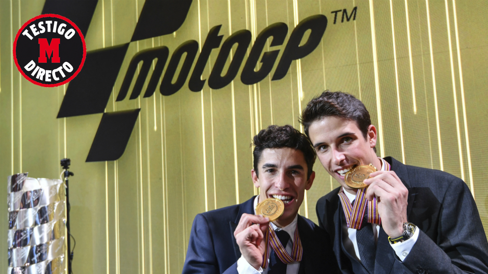 lex y Marc, con sus medallas en la Gala de los premios FIM.