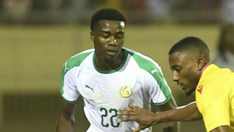 Wague playing for Senegal
