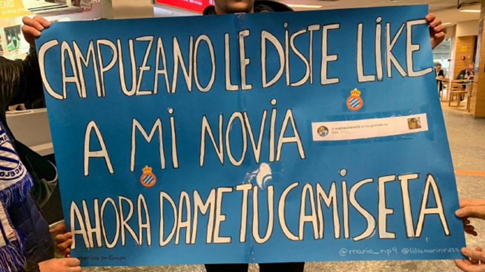 Pancarta que mostr el chico a Campuzano