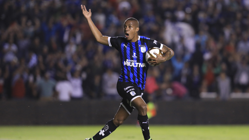 Necaxa se mete en las semifinales tras aniquilar con un triplete al Querétaro