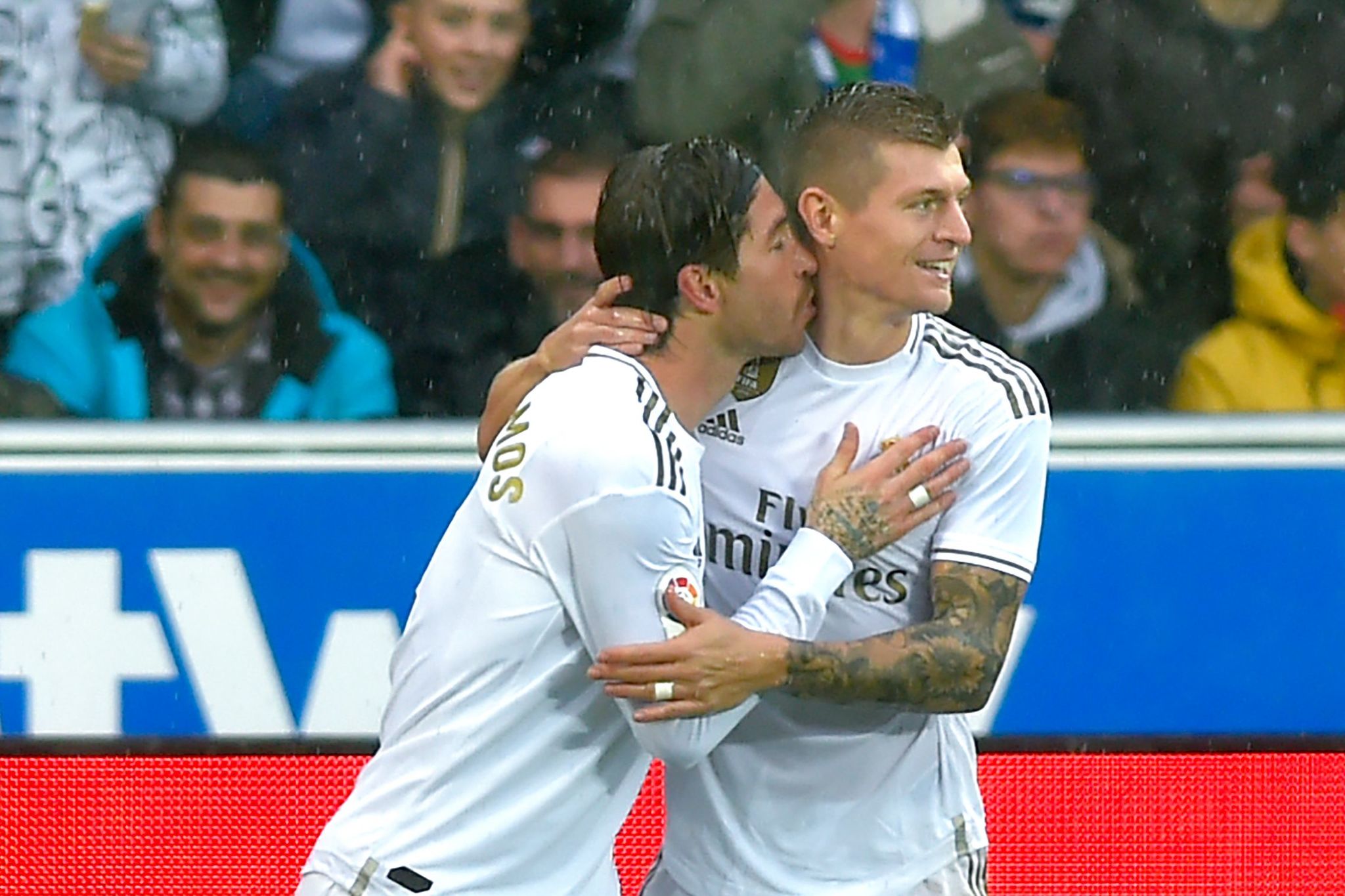 Real Madrids Spanish defender Sergio <HIT>Ramos</HIT> (L) celebrates with teammate Real Madrids German midfielder Toni <HIT>Kroos</HIT> after scoring a goal during the Spanish league football match between Deportivo Alaves and Real Madrid CF at the Mendizorroza stadium in Vitoria on November 30, 2019. (Photo by ANDER GILLENEA / AFP)