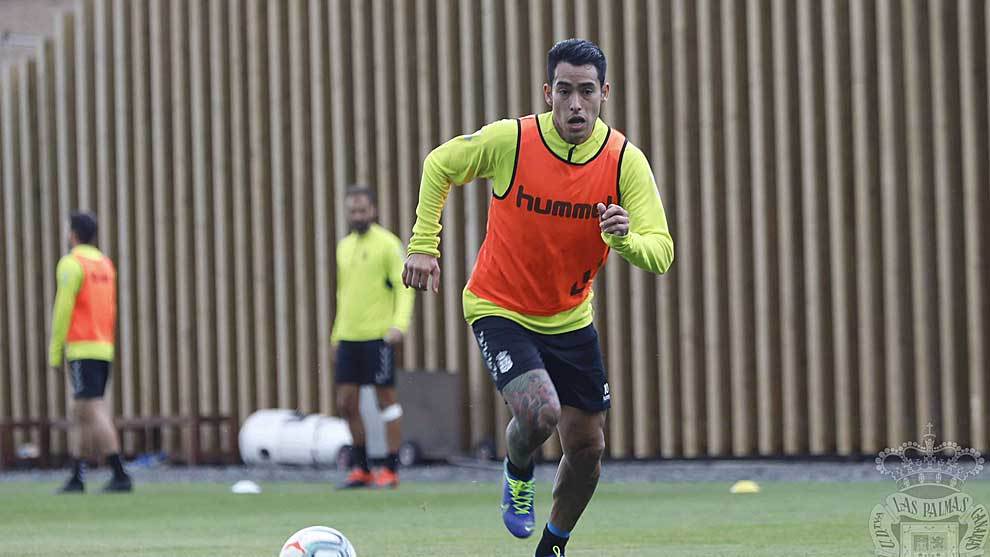 Sergio Araujo, durante el entrenamiento de Las Palmas de este...
