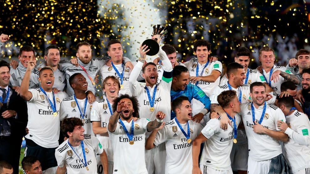 Los jugadores del Real Madrid celebran el Mundial de Clubes ganado en...