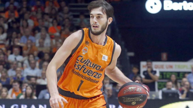 Sergi Garca jugando con el Valencia Basket en la Liga Endesa