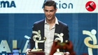 Cristiano pos as con los premios que obtuvo en la gala del ftbol...