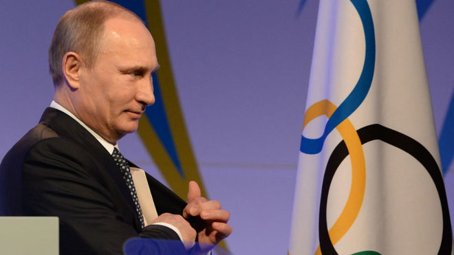 Putin, ante la bandera del COI, en la inauguracin de los Juegos de...