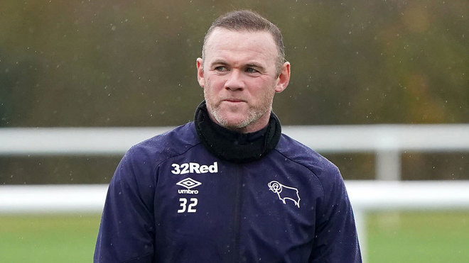 Rooney, durante un entrenamiento con el Derby County.
