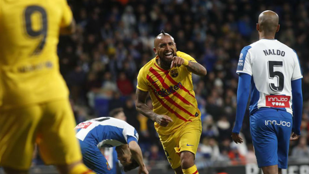 Arturo Vidal celebra su gol