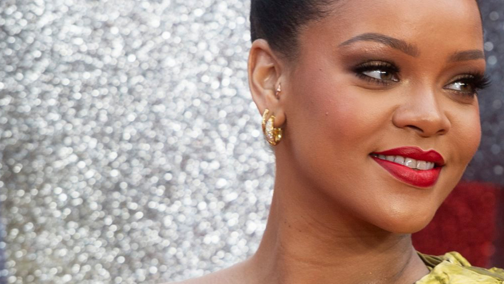 Rihanna arrasa en Instagram con una foto sin maquillaje